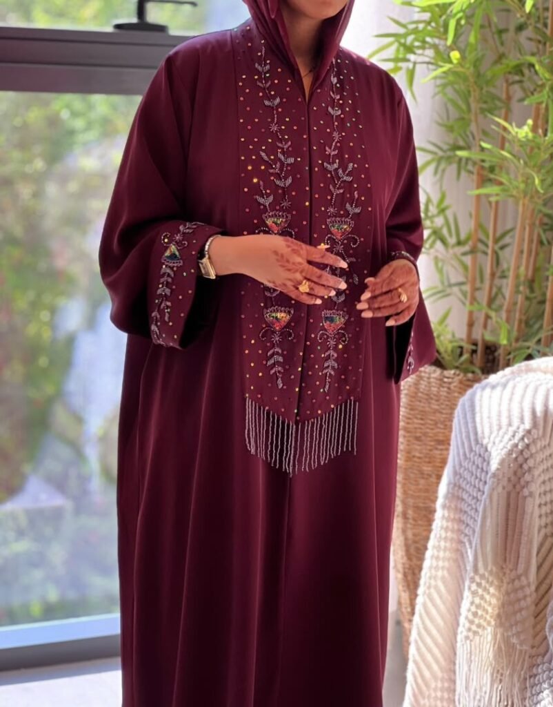 Best Colours for Elegant Abaya Styling